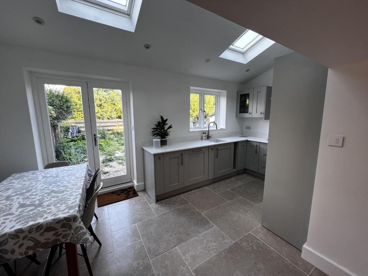 Seven Abbey Lane Villa Southam  Exterior foto